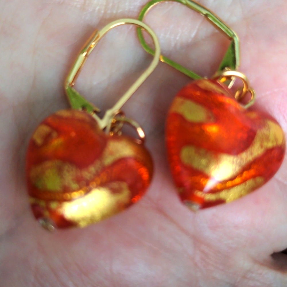 New Murano Heart-Shaped Gold & Red Earrings. Drop, Dangle. 1 1/2"  Gold Plated - Picture 3 of 5